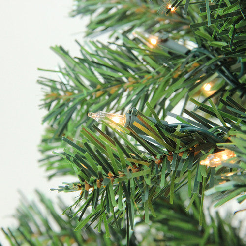 6.5' Pre-Lit Medium Niagara Pine Artificial Christmas Tree - Clear Lights